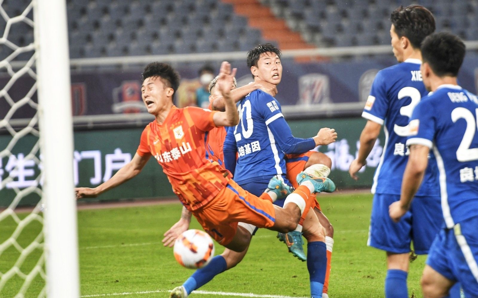 比萨vs帕尔马：恩佐拉、埃贝彻尔首发，马特奥-佩莱格里诺、阿德里安-贝尔纳韦出战（比萨战帕尔马：恩佐拉、埃贝彻尔首发，马特奥-佩莱格里诺与阿德里安-贝尔纳韦出场）