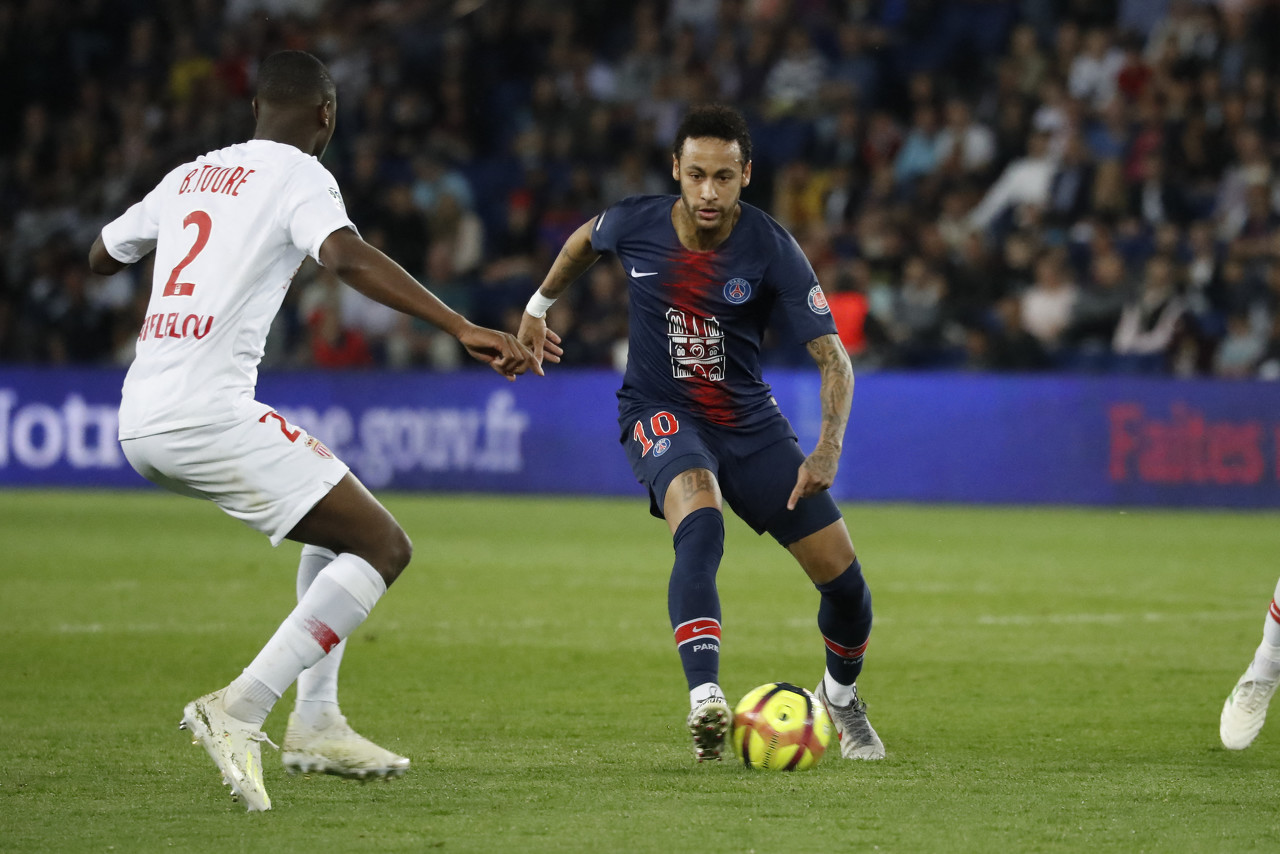 孔帕尼：阿尔特塔从瓜帅那学到的最多，相信他会赢得奖杯（孔帕尼：阿尔特塔从瓜帅获益最大，我相信他终会捧起冠军奖杯）