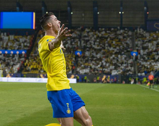 维蒂尼亚是第九位欧冠对英格兰球队戴帽球员，也是葡萄牙首人（维蒂尼亚欧冠面对英格兰球队上演帽子戏法：历史第九人、葡萄牙第一人）