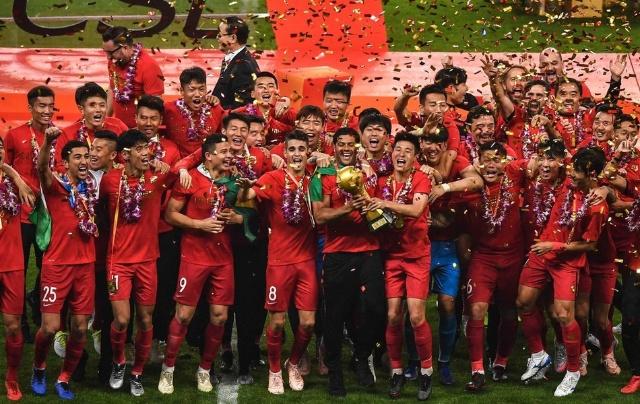 罗马vs乌迪内斯：洛伦佐-佩莱格里尼、克里斯坦特首发，扎尼奥洛、布克萨出战（罗马迎战乌迪内斯：洛伦佐-佩莱格里尼、克里斯坦特先发，扎尼奥洛与布克萨出战）