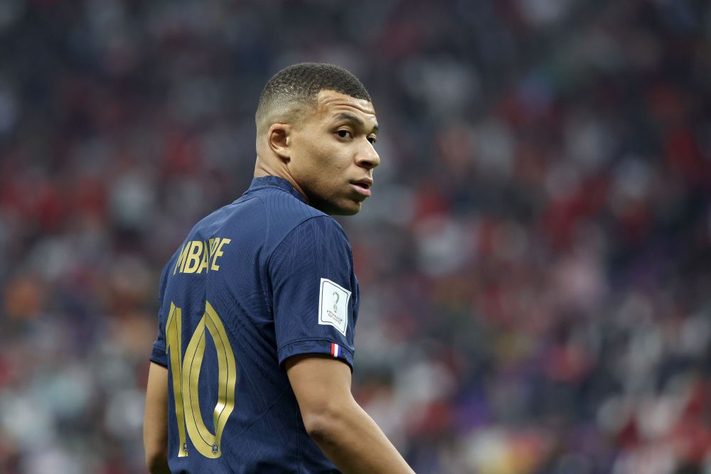 CBA：新疆队再下一城 客场击败青岛（CBA：新疆客场力克青岛 再下一城）