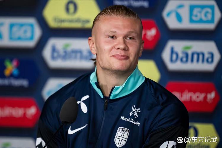 萨拉赫进入转会风口，利雅得新月成为潜在下家（萨拉赫转会热度攀升，利雅得新月成热门下家）