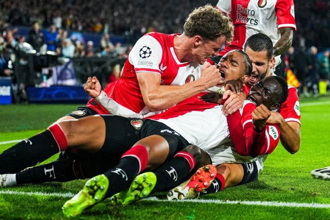 东体：申花有3名外援合同到期，与广岛一战是最后机遇（东体：申花三外援合同将到期 战广岛成最后机会）